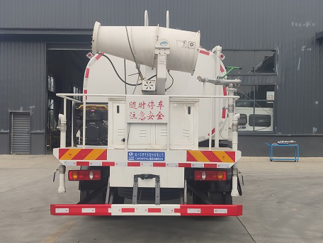 程力威牌CLW5180TDY6LZ型多功能抑尘车
