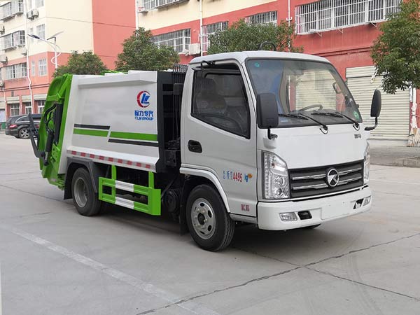 程力威牌CLW5040ZYSK6型压缩式垃圾车