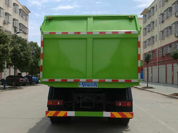 程力威牌CLW5161ZDJD6型压缩式对接垃圾车
