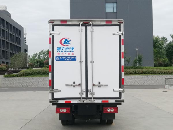 程力威牌CLW5030XLCHDP型冷藏车