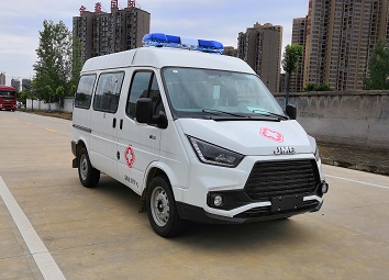 程力威牌CLW5042XJHCD6型救护车