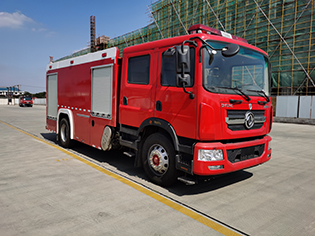 程力威牌CLW5160GXFPM60/DF型泡沫消防车